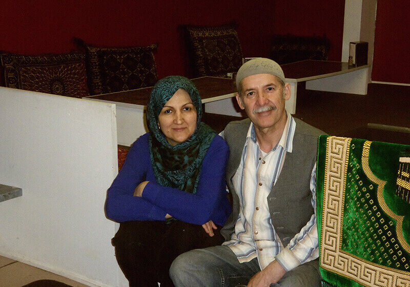 Profile picture of Sara Sadat and Akbar Sadat at their restaurant